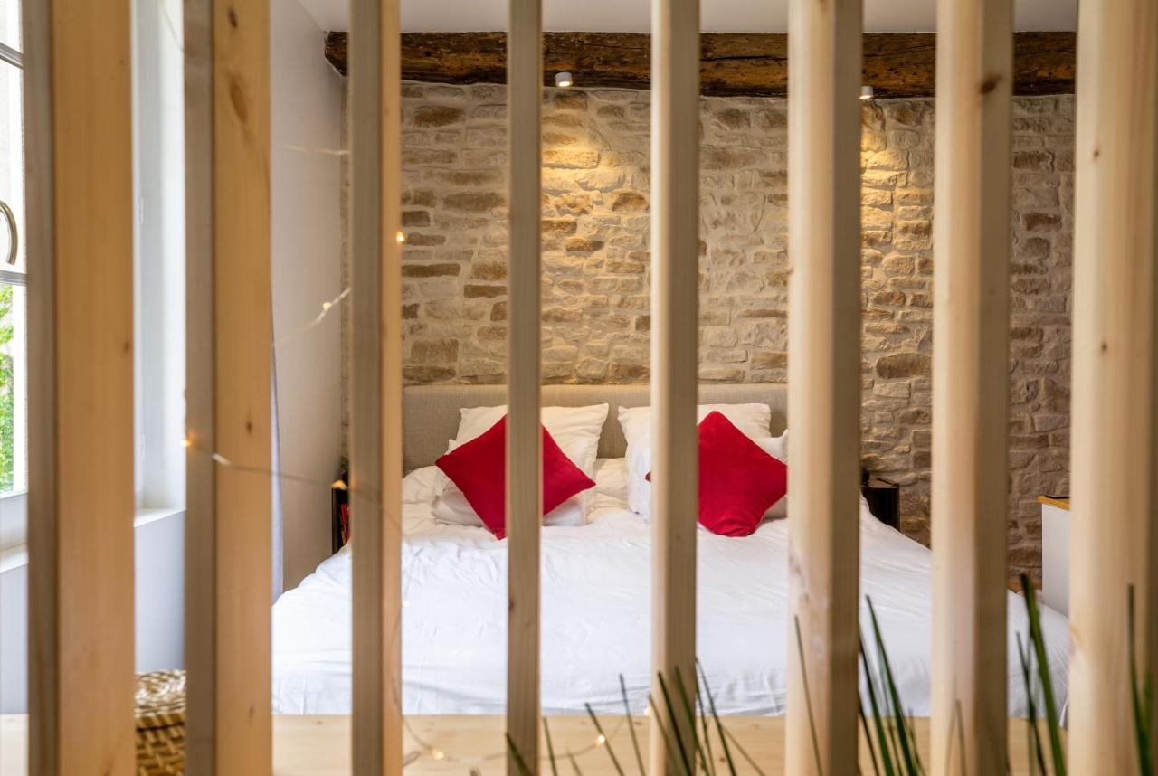 Cocon A Bulles Chic Vue Cathedrale Avec Spa-Jacuzzi Шартр Экстерьер фото